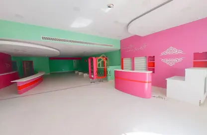 Shop - Studio - 2 Bathrooms for rent in Hoora - Capital Governorate