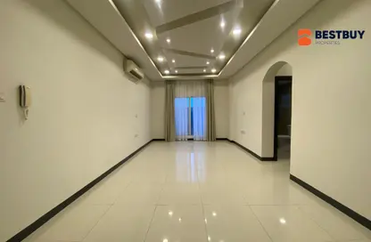Apartment - 2 Bedrooms - 2 Bathrooms for rent in Hidd - Muharraq Governorate