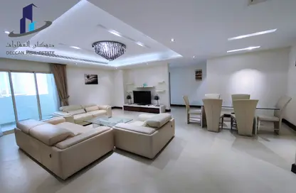 Apartment - 3 Bedrooms - 3 Bathrooms for rent in Al Juffair - Capital Governorate