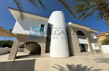 Villa - 5 Bedrooms - 6 Bathrooms for sale in Bu Kowarah - Riffa - Southern Governorate