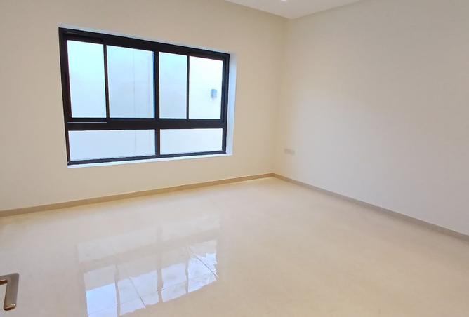 965029 - Property Image 2