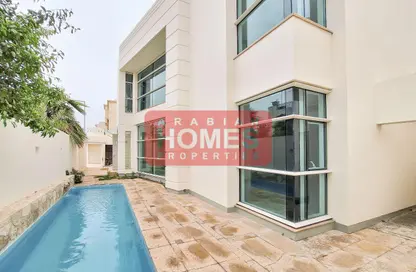 Villa - 4 Bedrooms - 5 Bathrooms for rent in Mahooz - Manama - Capital Governorate