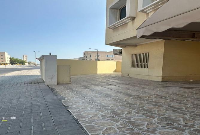 975401 - Property Image 3