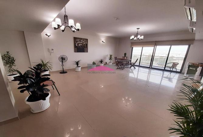 992395 - Property Image 2