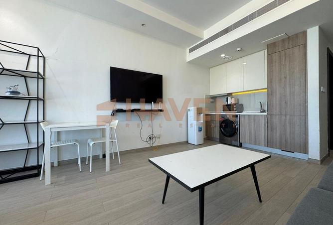 985503 - Property Image 2