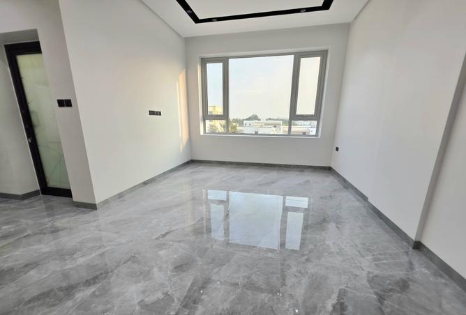 971678 - Property Image 2