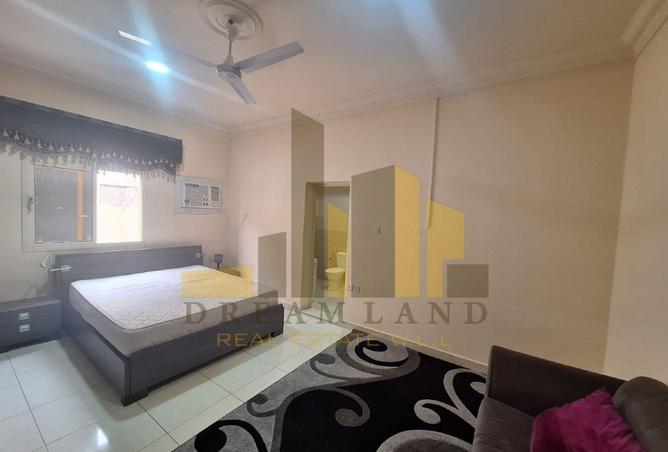 988781 - Property Image 3