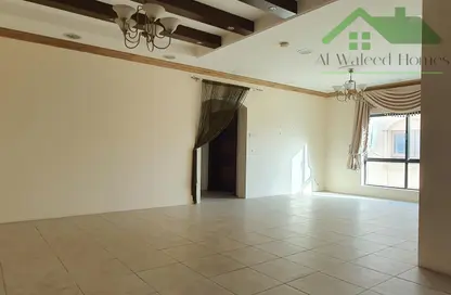Apartment - 3 Bedrooms - 2 Bathrooms for rent in Hidd - Muharraq Governorate