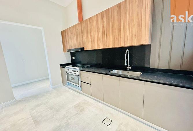 958300 - Property Image 2