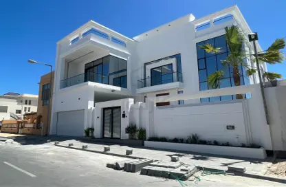 Villa - 5 Bedrooms - 6 Bathrooms for sale in Saar - Northern Governorate