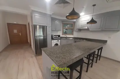 Kitchen image for: Apartment - 1 Bedroom - 2 Bathrooms for rent in Seef - Capital Governorate, Image 1