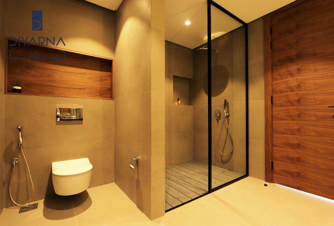 915563 - Property Image 3