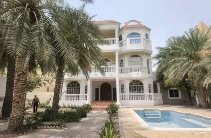 فيلا - 6 غرف نوم - 7 حمامات للايجار في عالي - المحافظة الوسطى