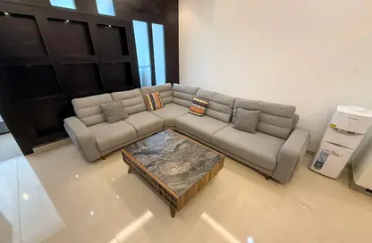 Apartment - 1 Bedroom - 1 Bathroom for rent in Al Juffair - Capital Governorate