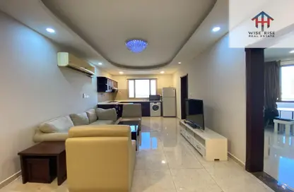 Apartment - 2 Bedrooms - 2 Bathrooms for rent in Seef - Capital Governorate