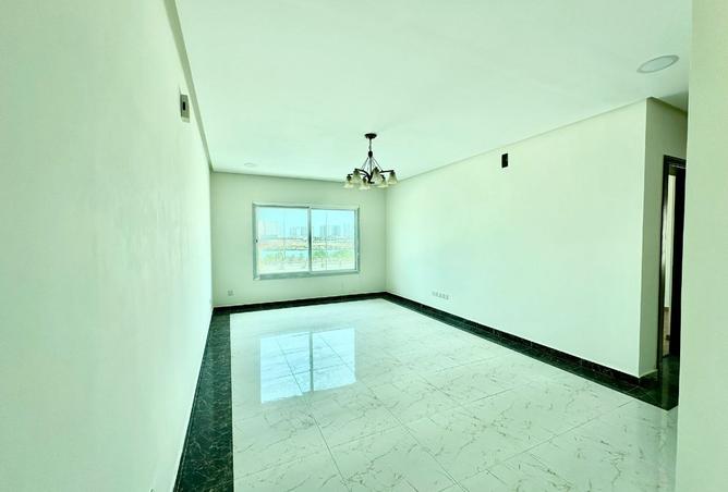 957332 - Property Main Image