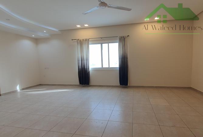 725900 - Property Image 3