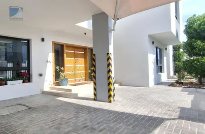 Whole Building - Studio - 7 Bathrooms for sale in Budaiya - Northern Governorate