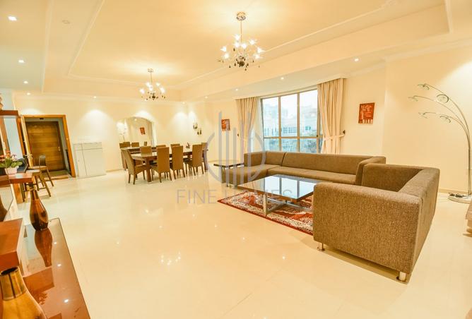 977919 - Property Image 2