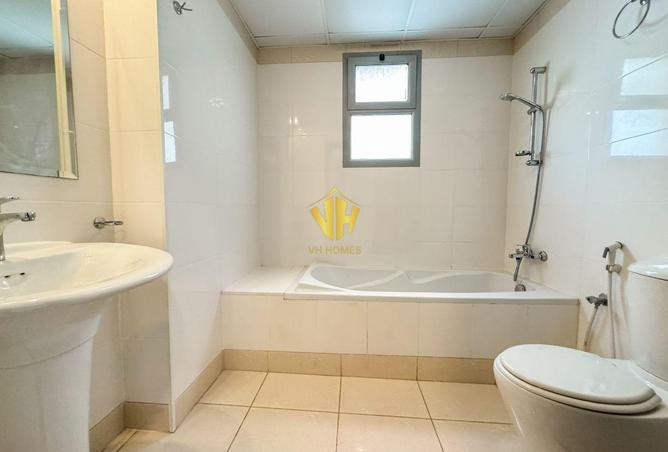 988945 - Property Image 3