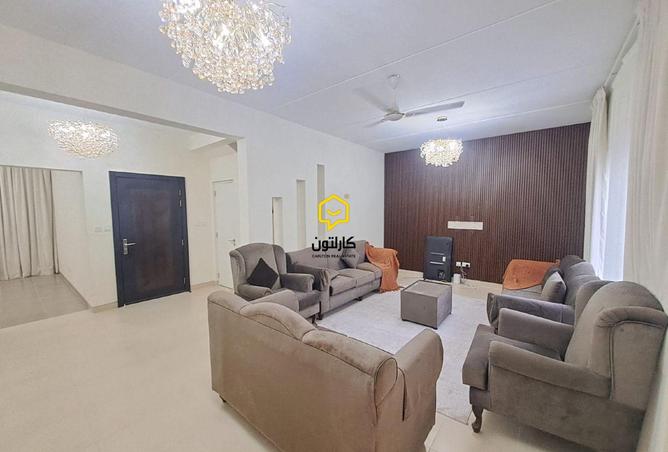 942359 - Property Image 3