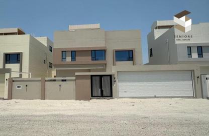 Villa - 4 Bedrooms - 5 Bathrooms for sale in Hidd - Muharraq Governorate