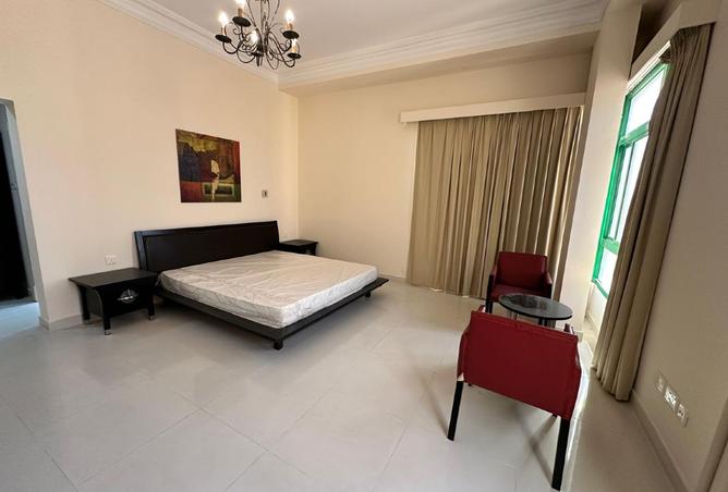 966231 - Property Image 2