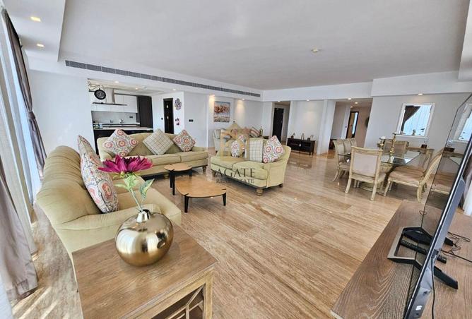 975245 - Property Image 2