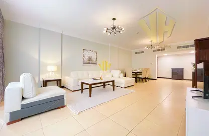 Apartment - 3 Bedrooms - 3 Bathrooms for rent in Al Juffair - Capital Governorate