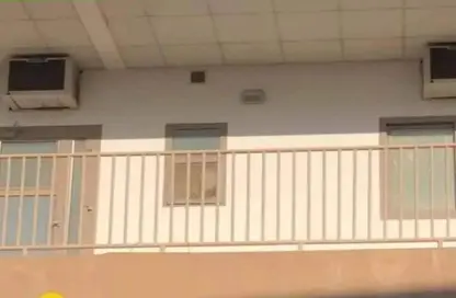 عمارة بالكامل - استوديو - 8 حمامات للايجار في عراد - المحرق