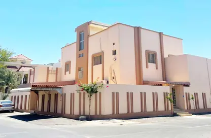 Villa - 5 Bedrooms - 5 Bathrooms for sale in Hidd - Muharraq Governorate