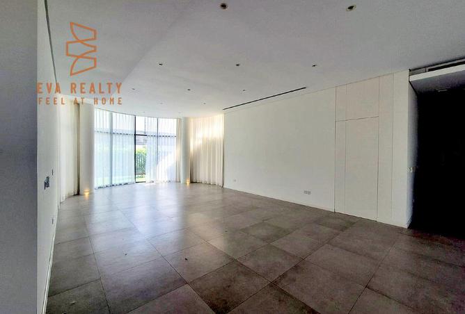 986137 - Property Image 3