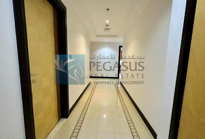 980457 - Property Image 2