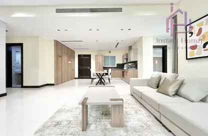 Apartment - 3 Bedrooms - 3 Bathrooms for rent in Seef - Capital Governorate