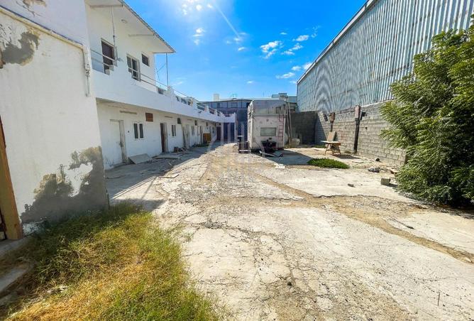 985682 - Property Image 2