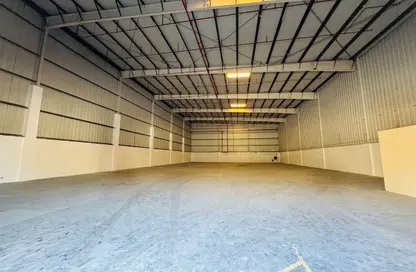 Warehouse - Studio - 1 Bathroom for rent in Salmabad - Central Governorate
