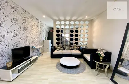 Apartment - Studio - 1 Bathroom for rent in Busaiteen - Muharraq Governorate