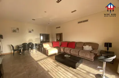 Apartment - 2 Bedrooms - 2 Bathrooms for rent in Um Al Hasam - Manama - Capital Governorate