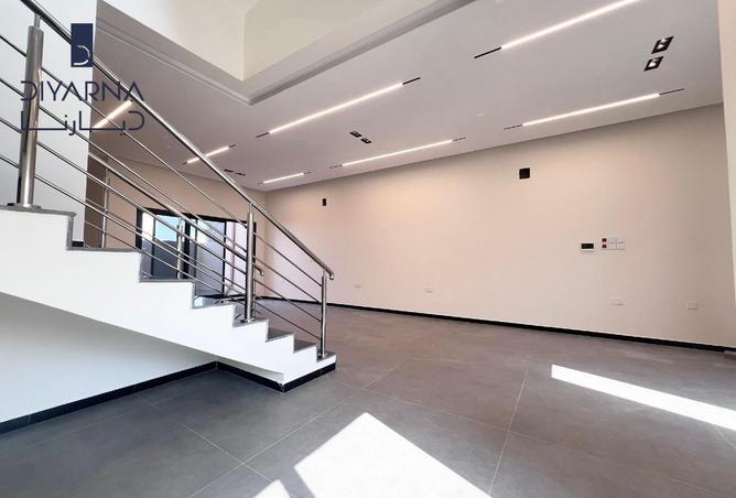 980489 - Property Image 2