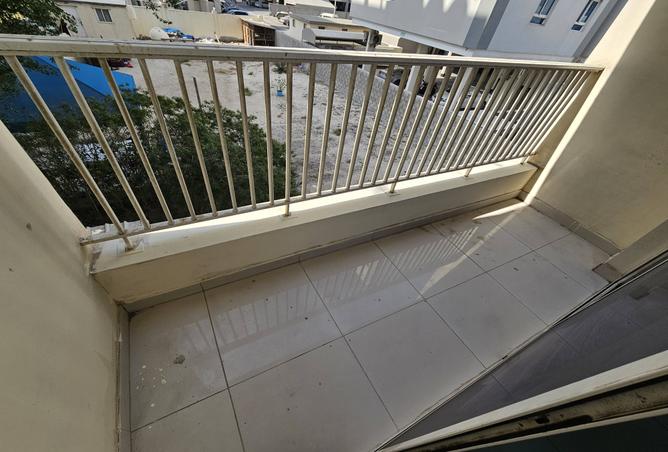 992205 - Property Image 2