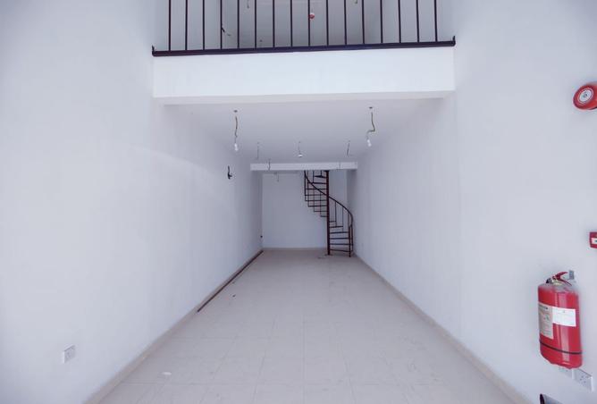 951818 - Property Image 2