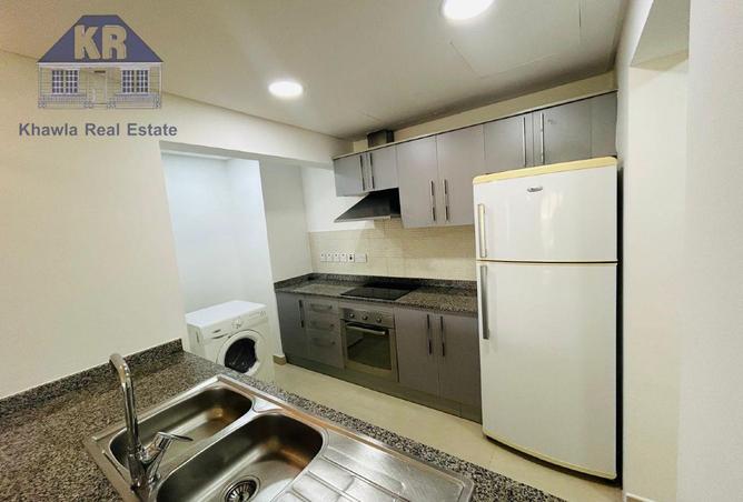 989685 - Property Image 3