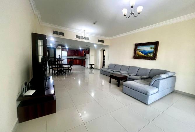 981838 - Property Image 2