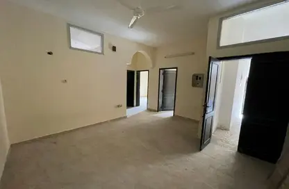 Apartment - 2 Bedrooms - 1 Bathroom for rent in Riffa Al Sharqi - Riffa - Southern Governorate