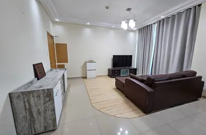 Apartment - 1 Bedroom - 2 Bathrooms for rent in Al Juffair - Capital Governorate