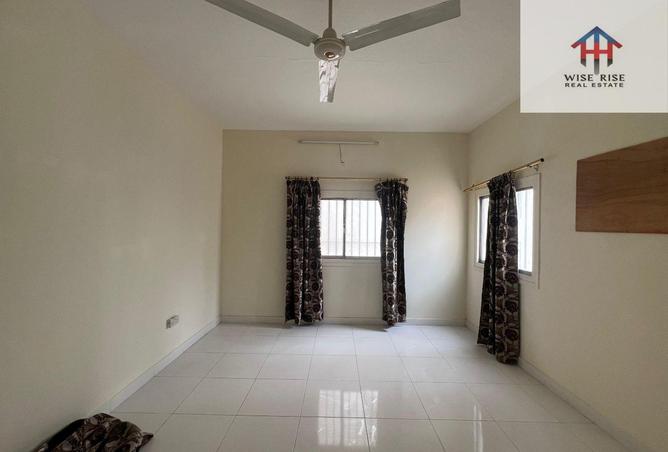 979595 - Property Image 3