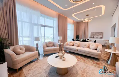 Duplex - 4 Bedrooms - 5 Bathrooms for rent in Seef - Capital Governorate