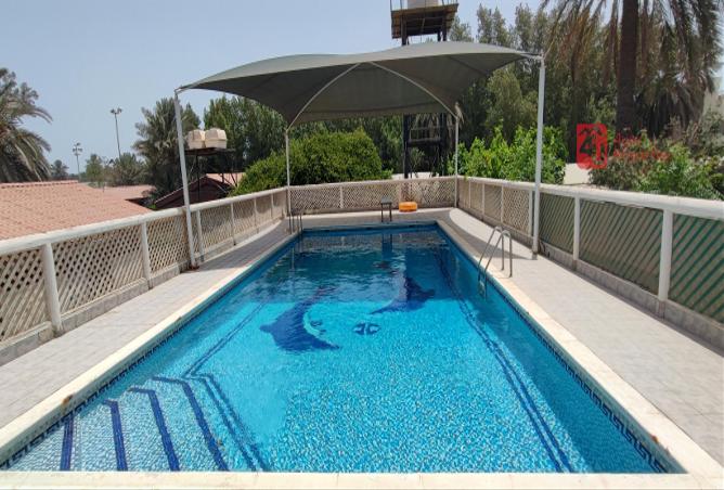 966293 - Property Image 2