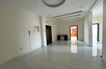 Apartment - 4 Bedrooms - 2 Bathrooms for rent in Jannusan - Northern Governorate Apartment - 4 Bedrooms - 2 Bathrooms for rent in Jannusan - Northern Governorate
