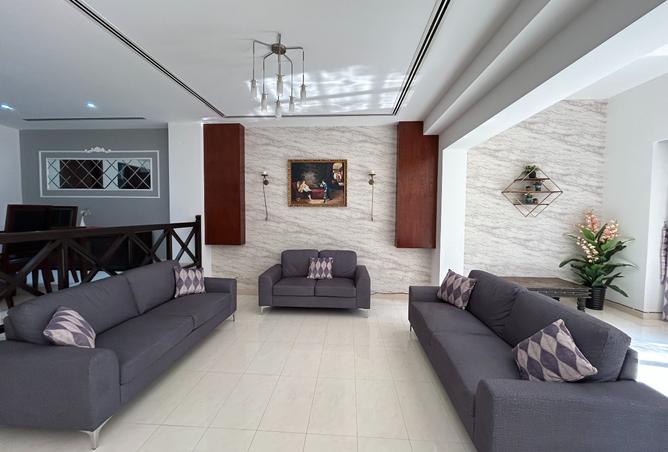 956637 - Property Image 3